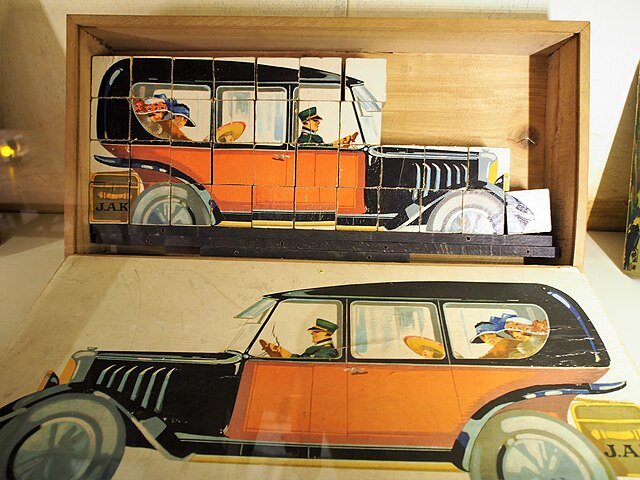 Old JAK cubes puzzle